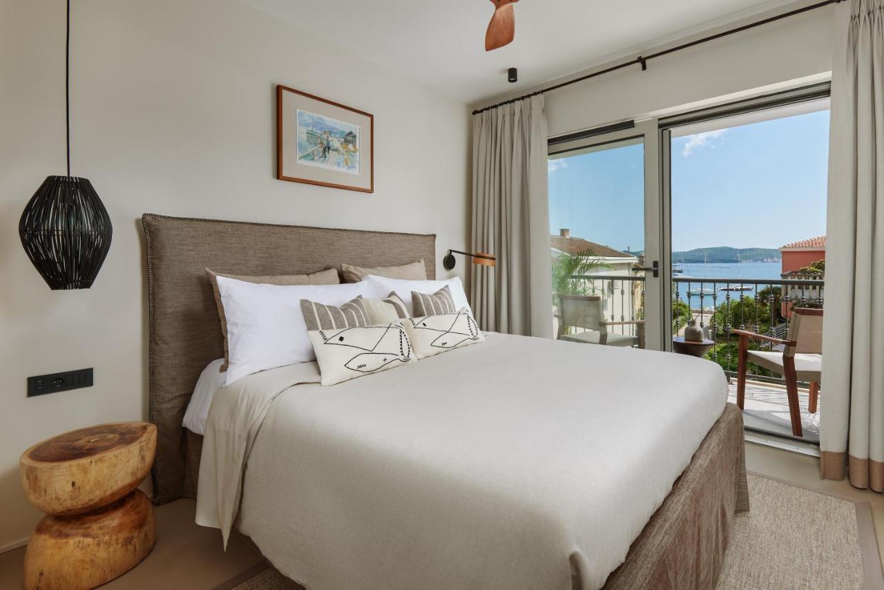 Deluxe 2 Bedroom Sea View
